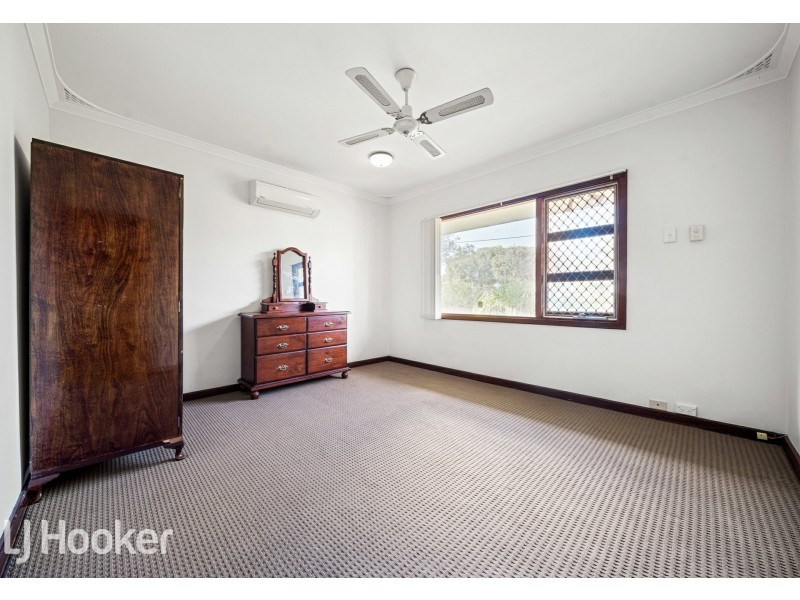 8 Somers Street, Belmont WA 6104