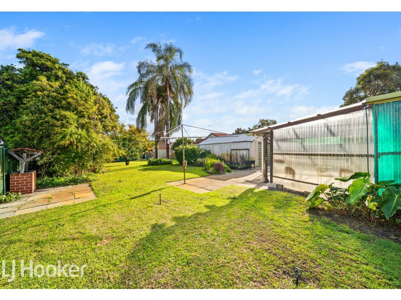 8 Somers Street, Belmont WA 6104