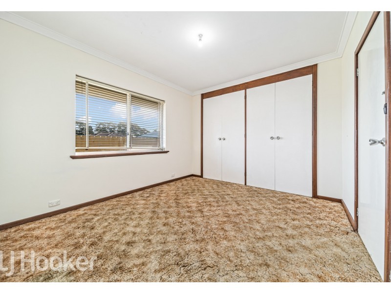 10 Wellington Street, Queens Park WA 6107