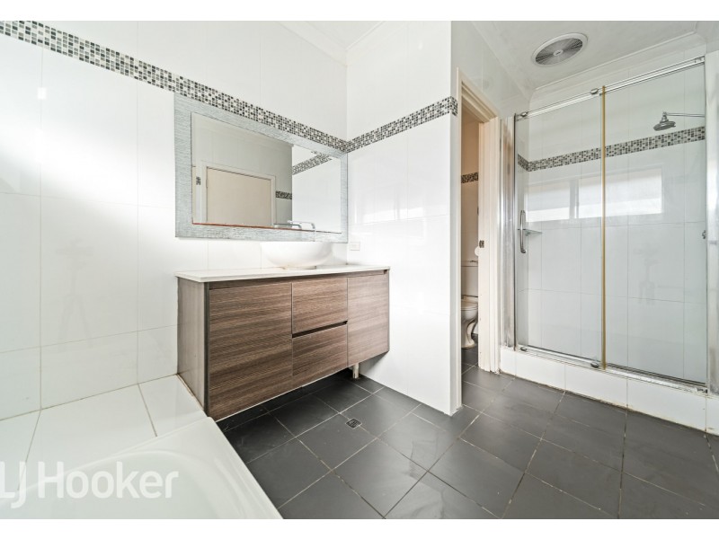 10 Wellington Street, Queens Park WA 6107