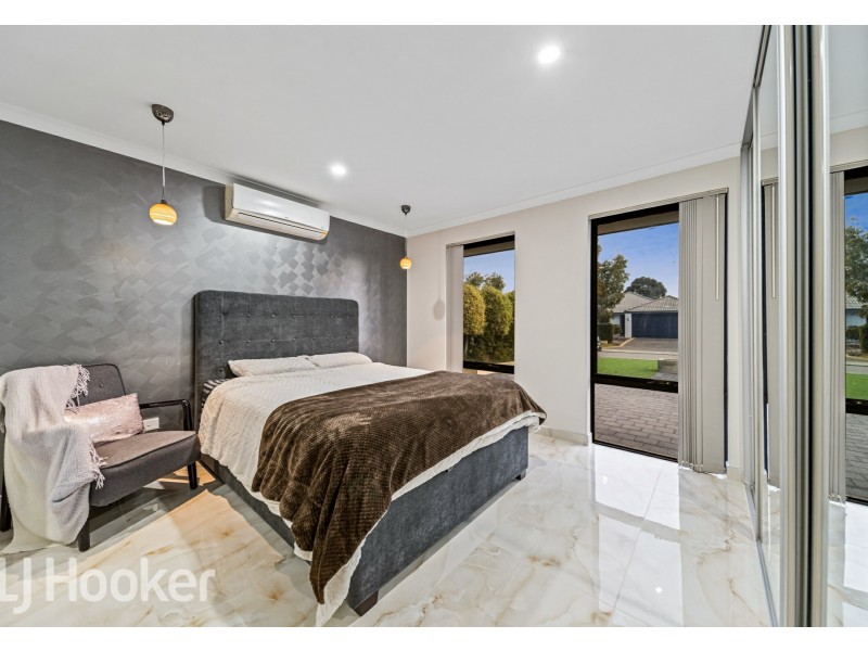 19 Retchford Way, Queens Park WA 6107