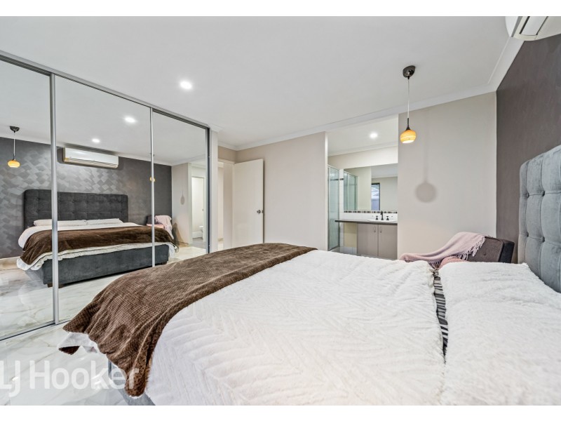 19 Retchford Way, Queens Park WA 6107