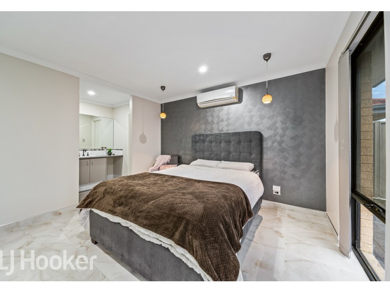 19 Retchford Way, Queens Park WA 6107