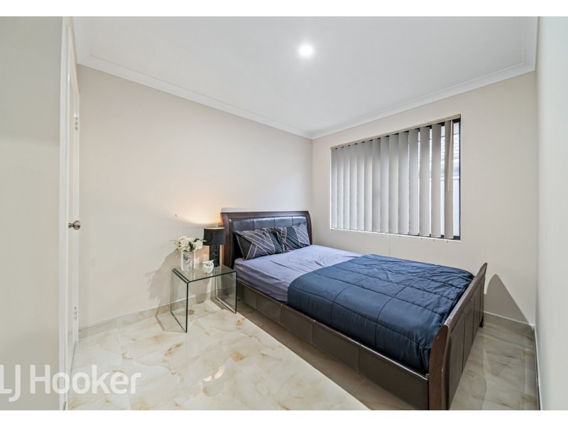 19 Retchford Way, Queens Park WA 6107