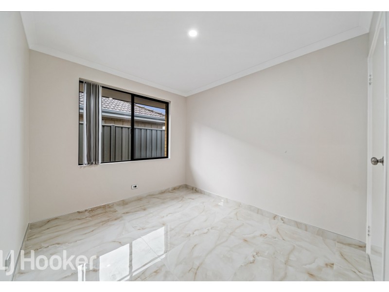 19 Retchford Way, Queens Park WA 6107