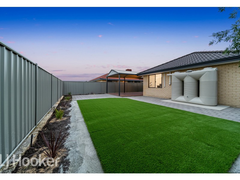 19 Retchford Way, Queens Park WA 6107