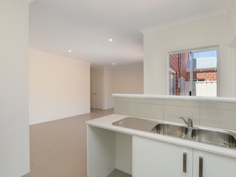 13B McMillan Street, Victoria Park WA 6100