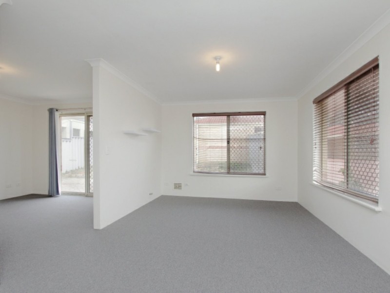 4/3 Norman Street, St James WA 6102