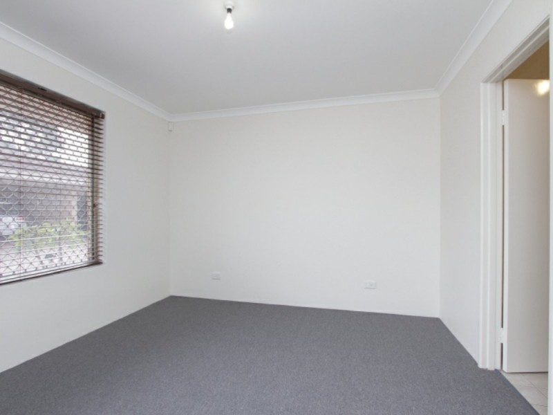 4/3 Norman Street, St James WA 6102