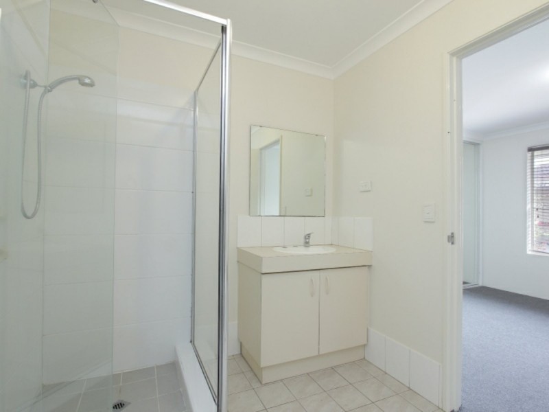 4/3 Norman Street, St James WA 6102