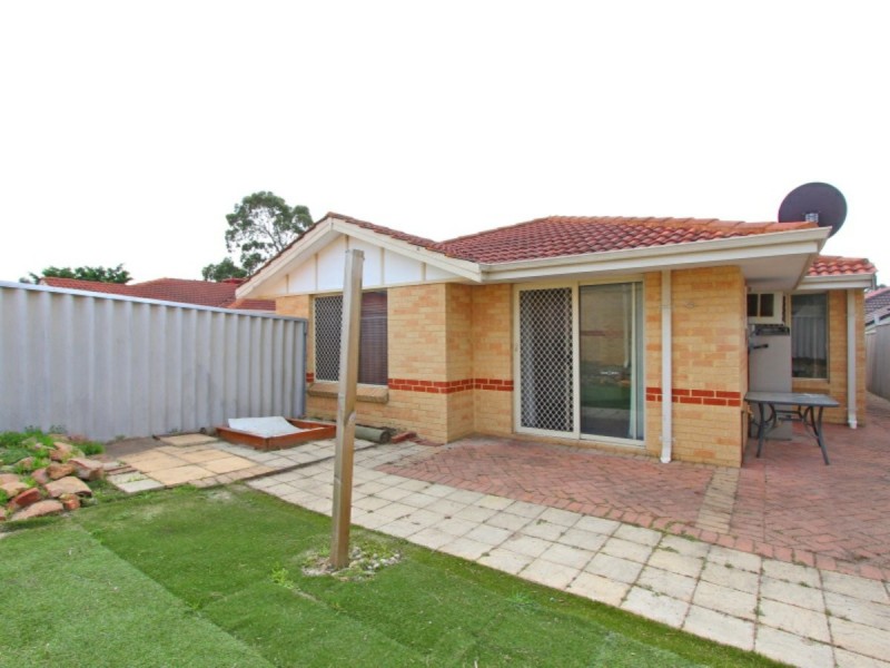 4/3 Norman Street, St James WA 6102