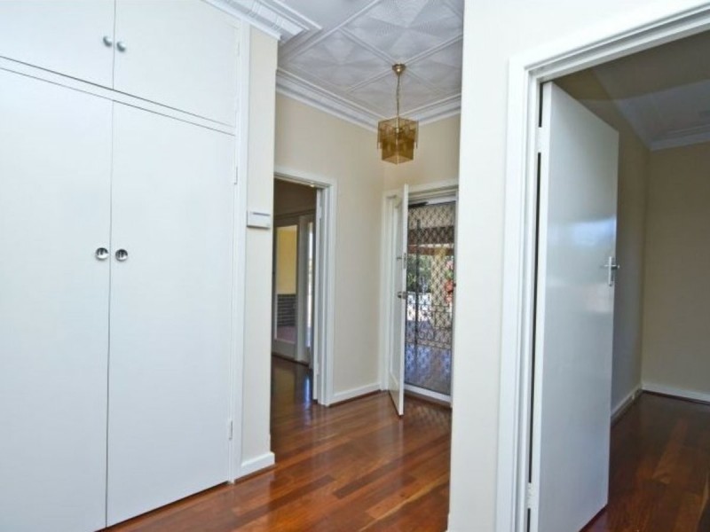 151A Armadale Road, Rivervale WA 6103