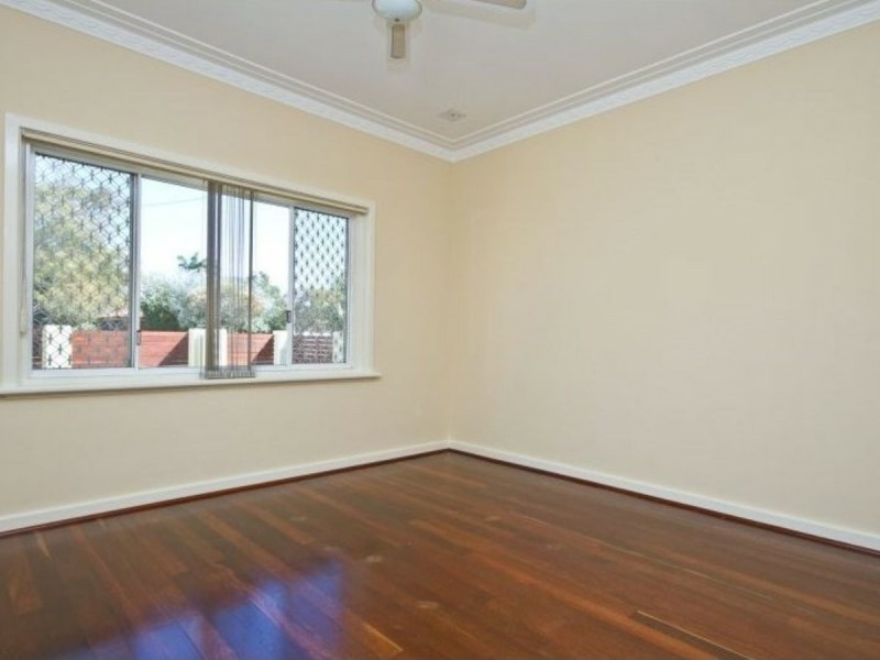 151A Armadale Road, Rivervale WA 6103