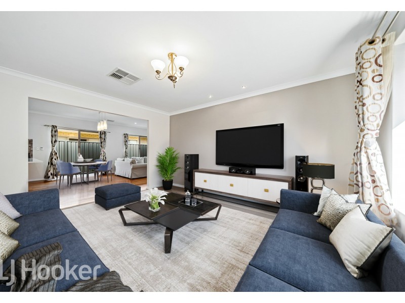 31 Blacksmith Street, Queens Park WA 6107