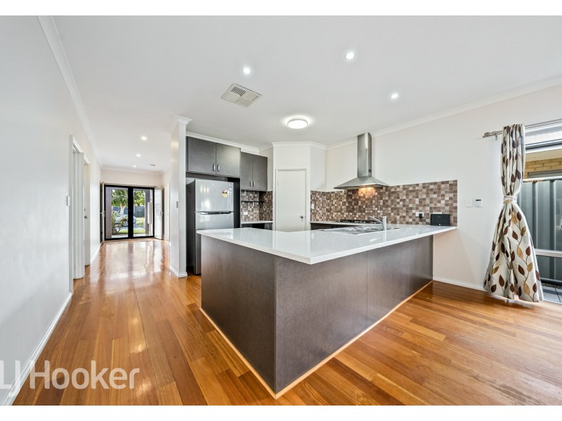 31 Blacksmith Street, Queens Park WA 6107