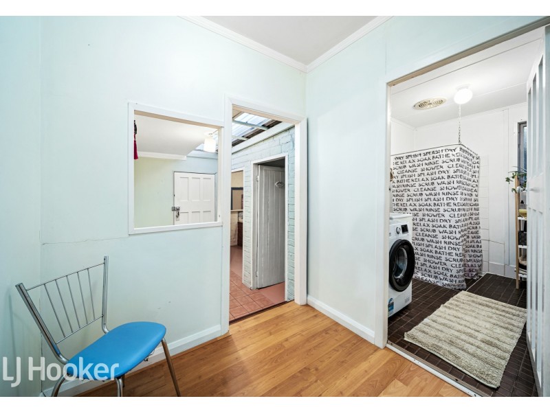 8 Esperance Street, East Victoria Park WA 6101