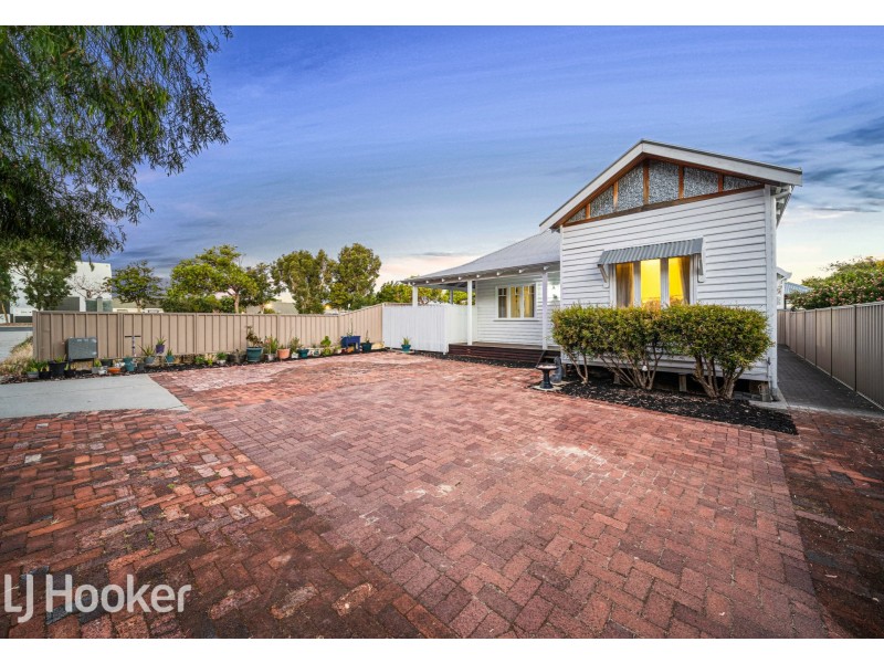 8 Esperance Street, East Victoria Park WA 6101
