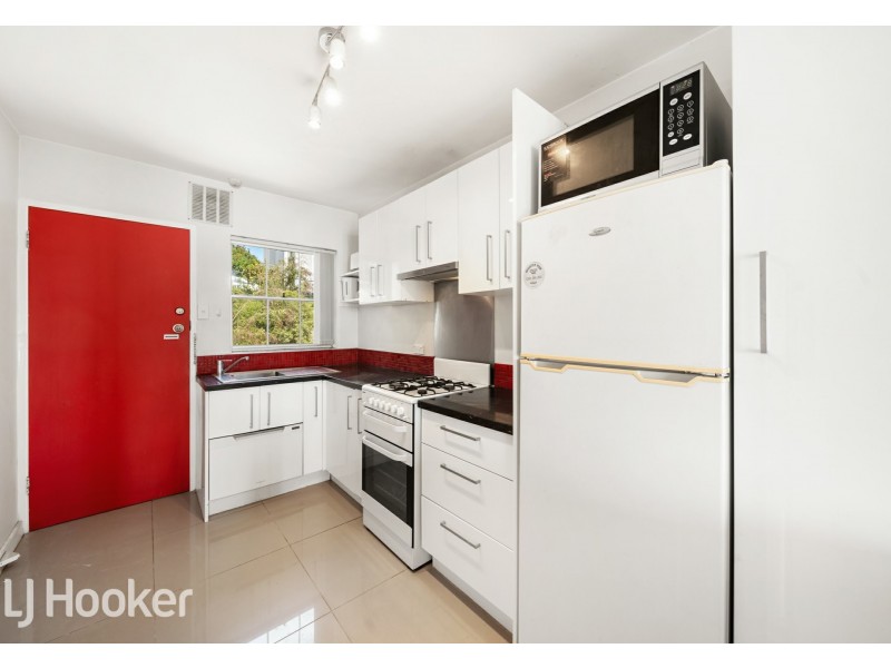 1/17 King George Street, Victoria Park WA 6100