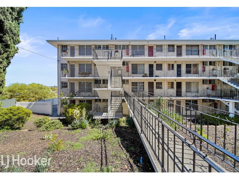 1/17 King George Street, Victoria Park WA 6100