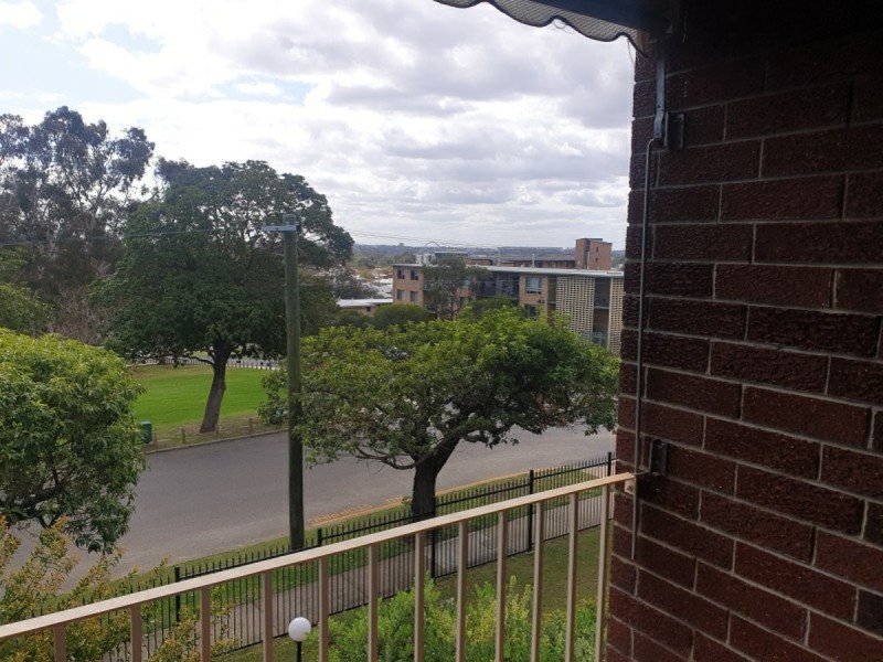10/125 Gloucester Street, Victoria Park WA 6100