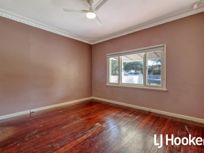 4 Lamb Avenue, Bentley WA 6102