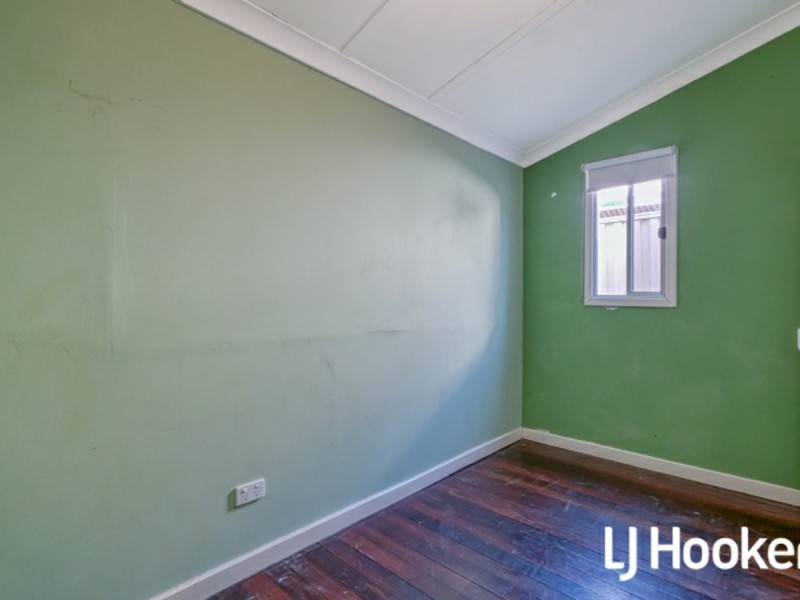 4 Lamb Avenue, Bentley WA 6102