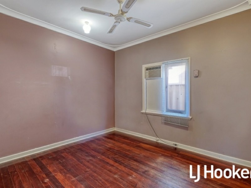 4 Lamb Avenue, Bentley WA 6102