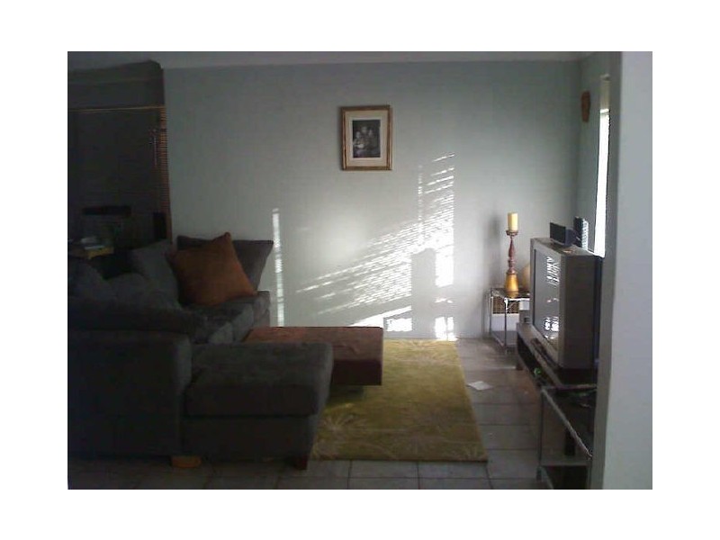 4 Aldington Street, Maddington WA 6109