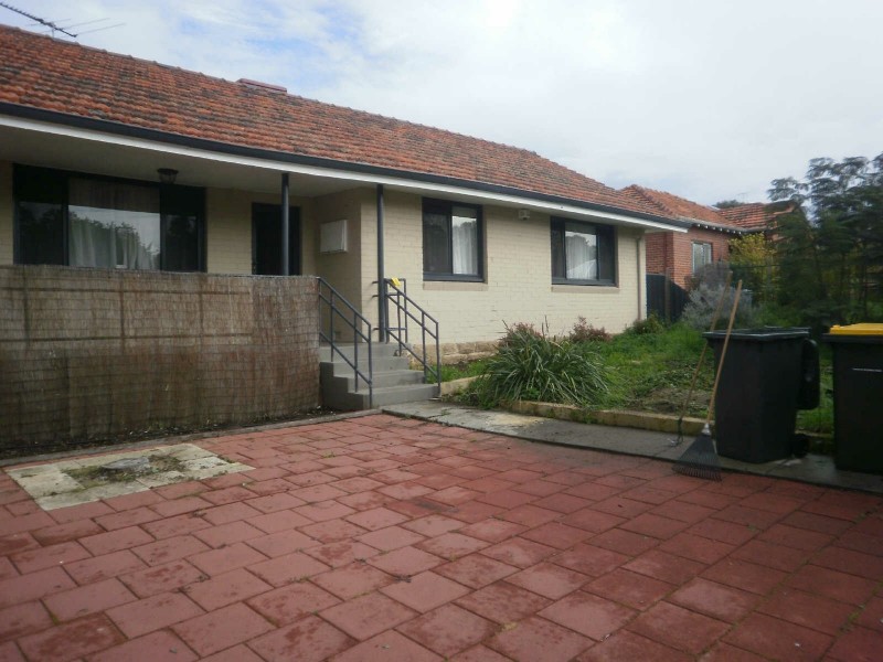 403 Berwick Street, St James WA 6102