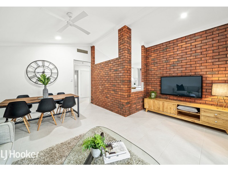 4 Edgeware Street, Lynwood WA 6147