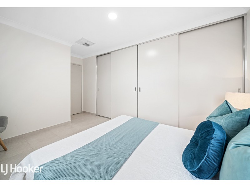 4 Edgeware Street, Lynwood WA 6147