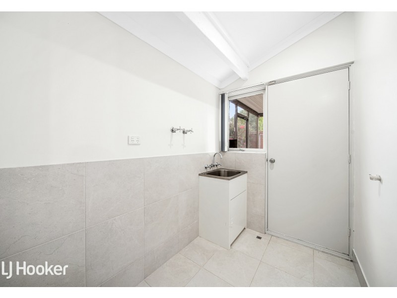 4 Edgeware Street, Lynwood WA 6147