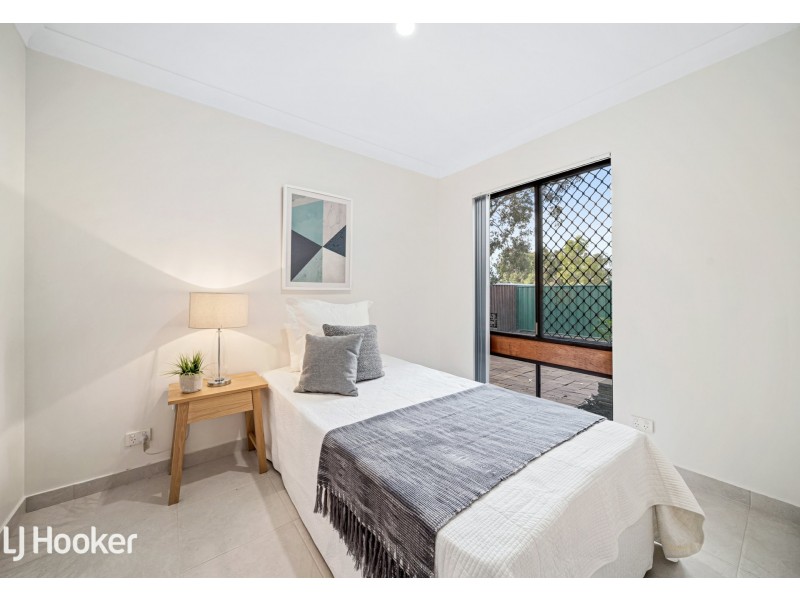 4 Edgeware Street, Lynwood WA 6147