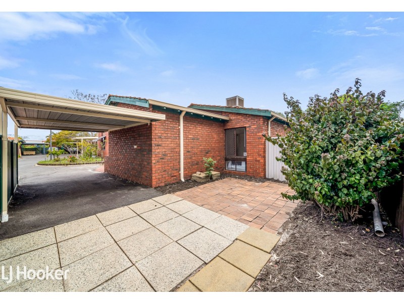 4 Edgeware Street, Lynwood WA 6147