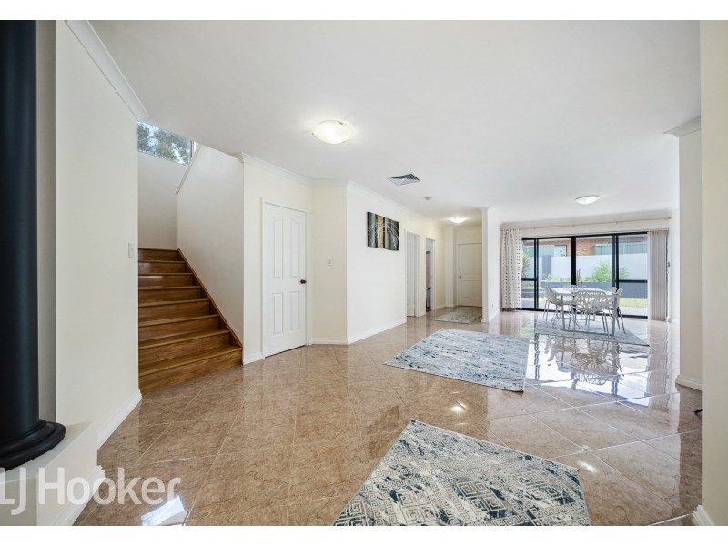 3 Godfrey Street, Queens Park WA 6107