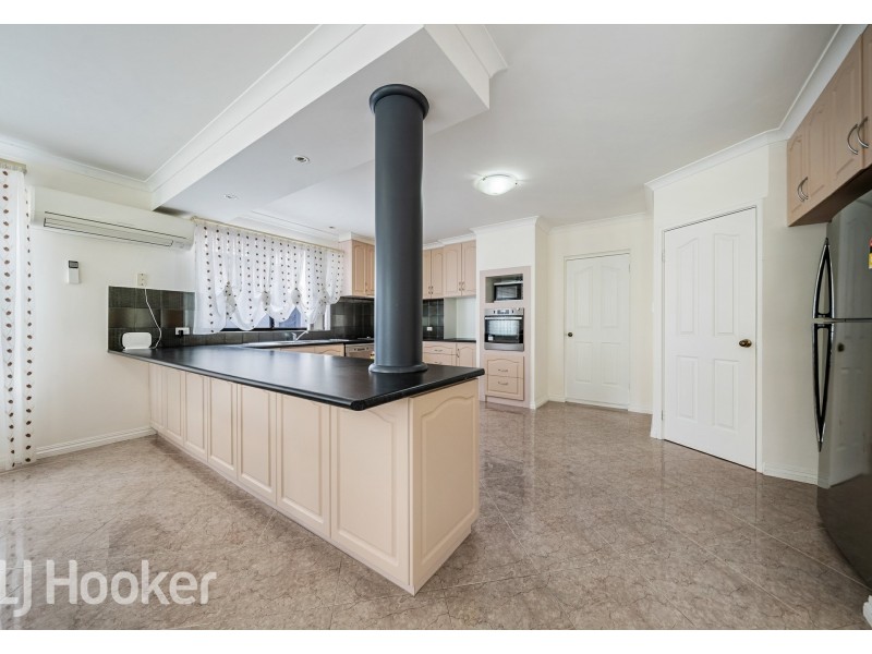 3 Godfrey Street, Queens Park WA 6107