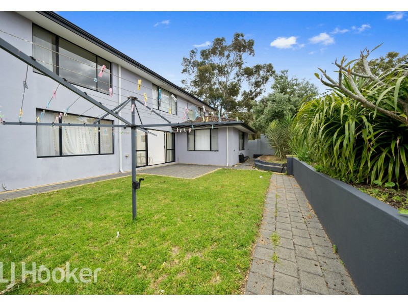 3 Godfrey Street, Queens Park WA 6107