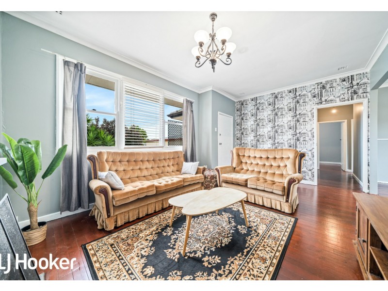 5 Ball Place, Queens Park WA 6107