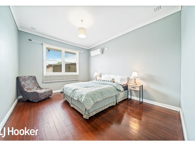 5 Ball Place, Queens Park WA 6107