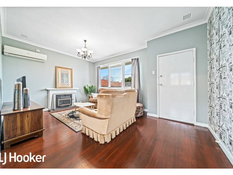 5 Ball Place, Queens Park WA 6107