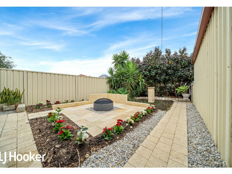 5 Ball Place, Queens Park WA 6107