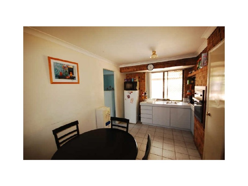 8 Rochester Avenue, Beckenham WA 6107