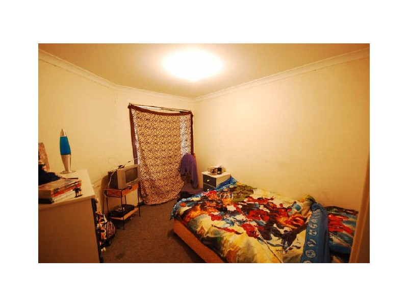 8 Rochester Avenue, Beckenham WA 6107