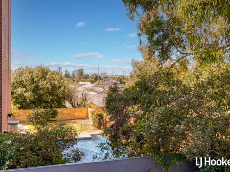 811/69 King George Street, Victoria Park WA 6100