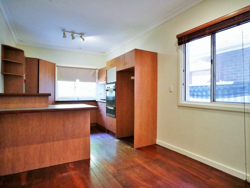 113 Arlunya Avenue, Cloverdale WA 6105