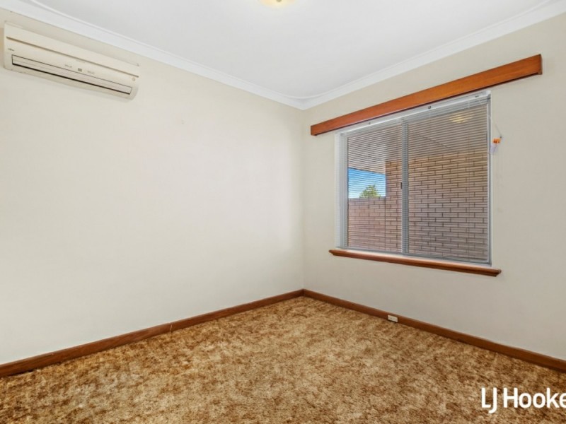 10 Wellington Street, Queens Park WA 6107