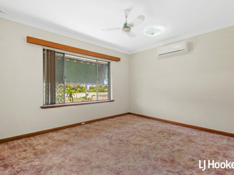 10 Wellington Street, Queens Park WA 6107