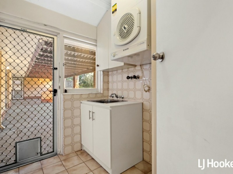 10 Wellington Street, Queens Park WA 6107