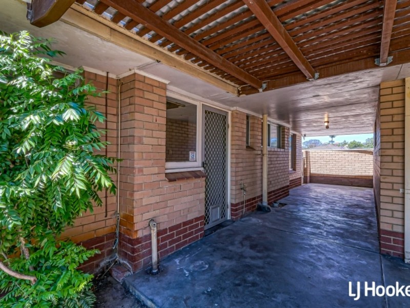 10 Wellington Street, Queens Park WA 6107