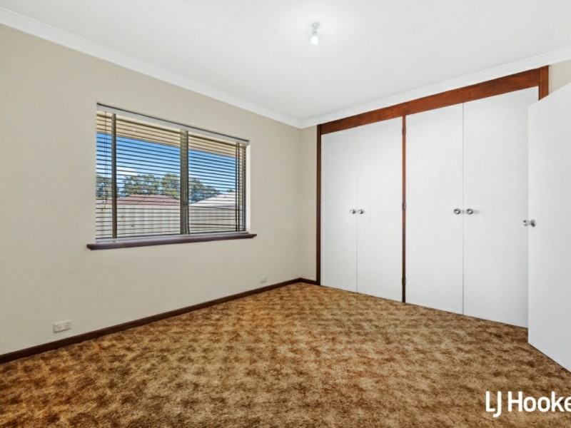 10 Wellington Street, Queens Park WA 6107